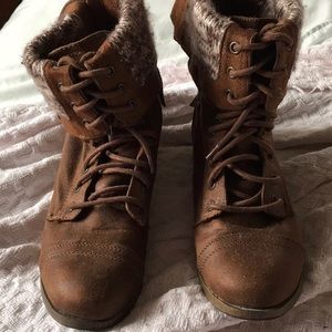 Women’s boots